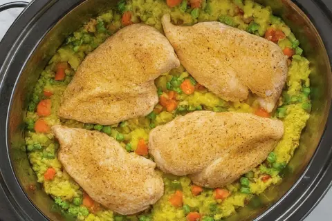 slow cooker chicken and yellow rice